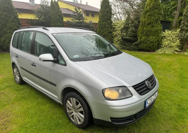 śląskie Volkswagen Touran cena 12900 przebieg: 186000, rok produkcji 2004 z Tarnogród
